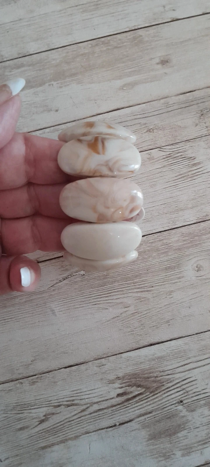 Cream marbled resin bracelet, Bohemian style – photo 2
